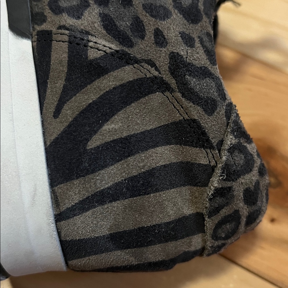 Manfield Suede Leopard Print Sneakers - Picture 12 of 16